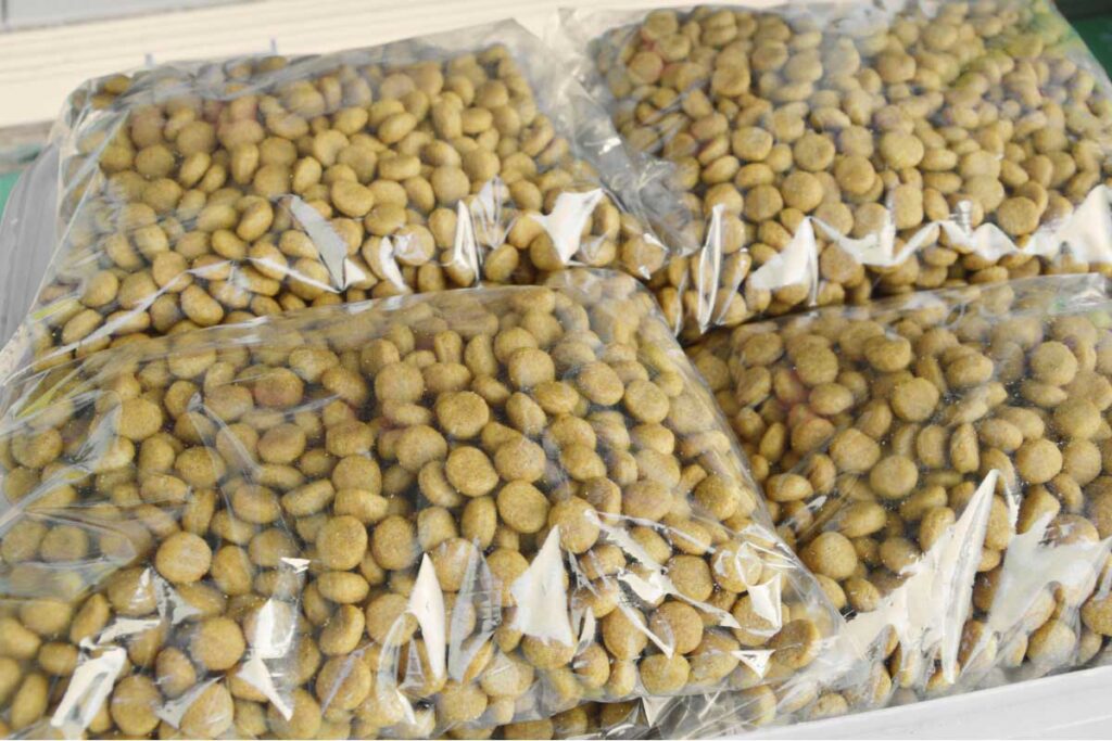 لفاف بسته بندی غذای حیوانات